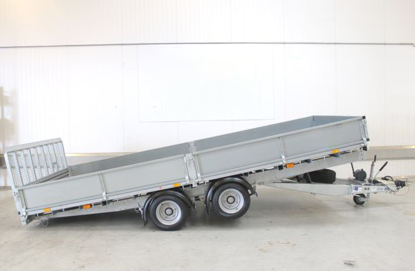 Ifor Williams CT167 with side fenders and ramp